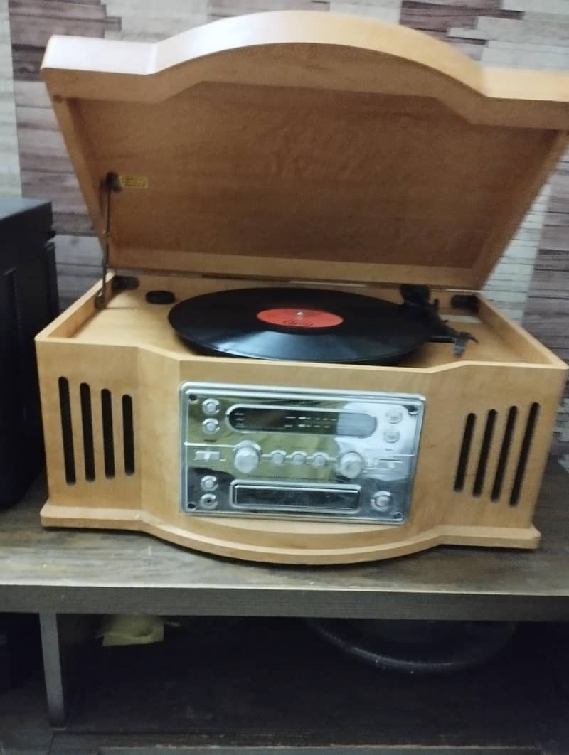 CD and Record player 1