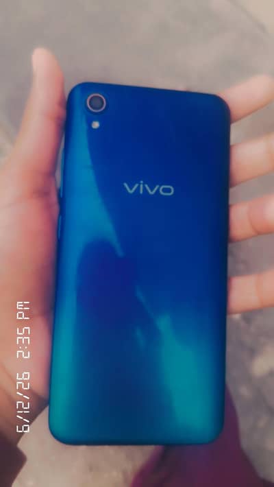 Vivo Y18