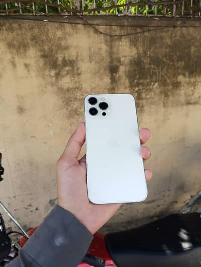 Apple iPhone 12 Pro Max 128 GB 92 health