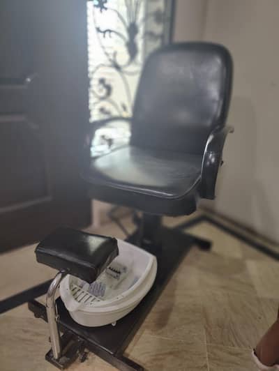 Pedicure chair