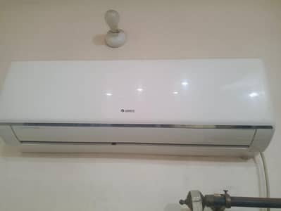 Gree 1 ton AC
