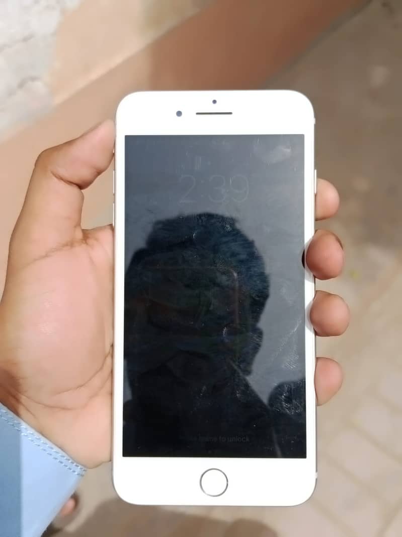Apple iPhone 7 Plus 4