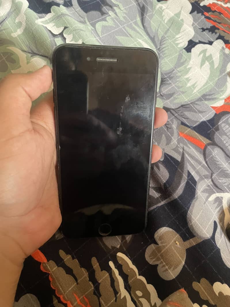 Apple iPhone 7 Plus 1