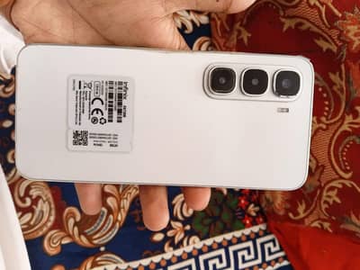 Infinix Hot 60 i. 6/128