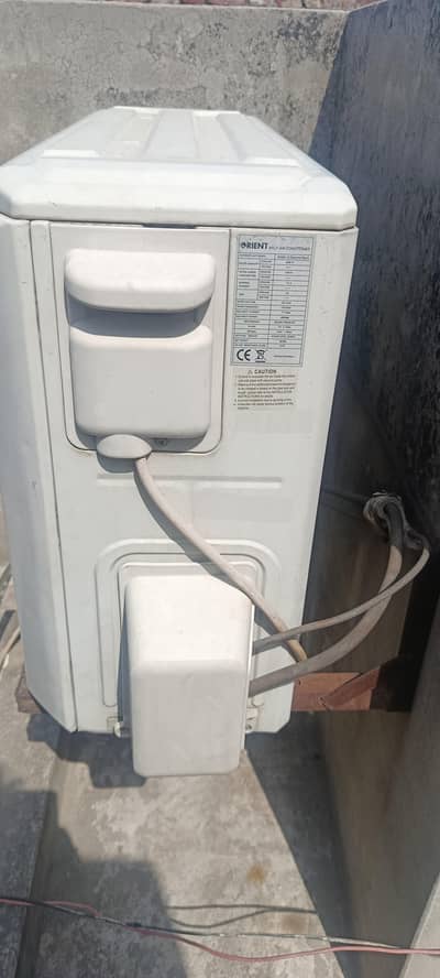 03204582216 Orient Ac Good Condition original Gas Owsum colling