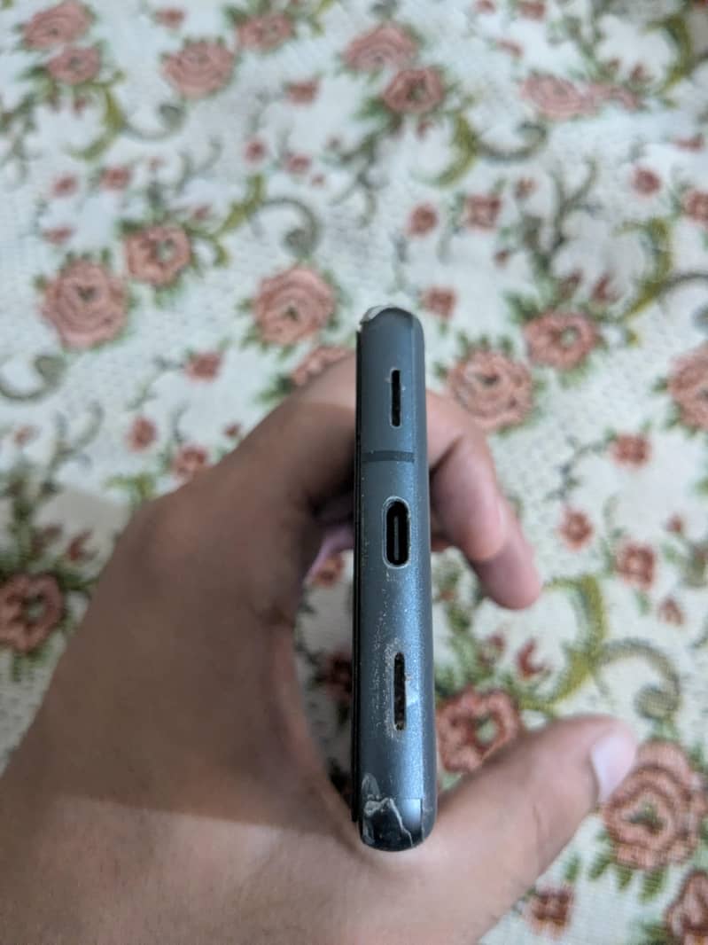 Google Pixel 7a 3