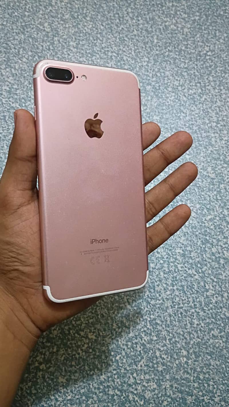 Apple iPhone 7 Plus 2