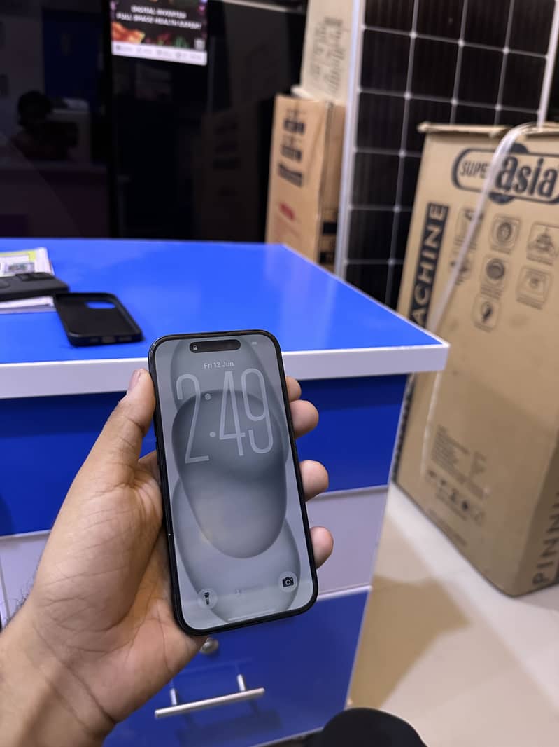 iPhone 15 1