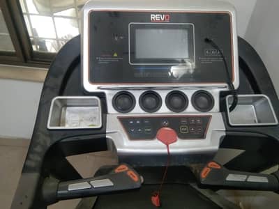FITNESS MACHINE RUNNING AND WALK