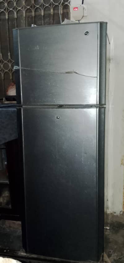 pel full size refrigerator