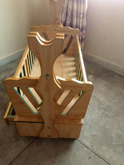 I want to sale my baby cot it's condition is good