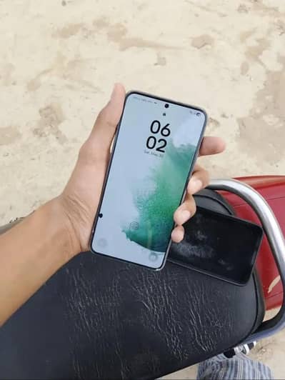 Samsung Mobile S22 Plus