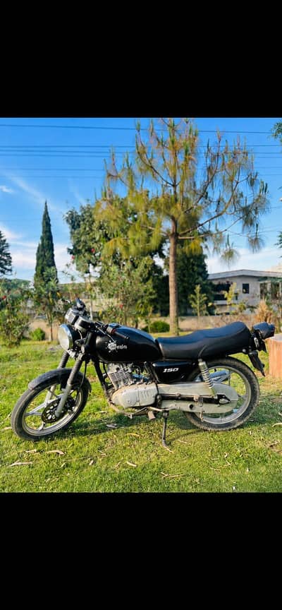 Suzuki GS 150 special edition
