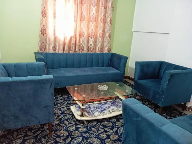Sofa 7 Seater 0