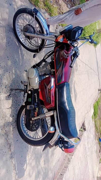 40 to 42km average per liter engine run 21300km