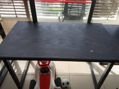 Black table metal frame  2*4ft approx
