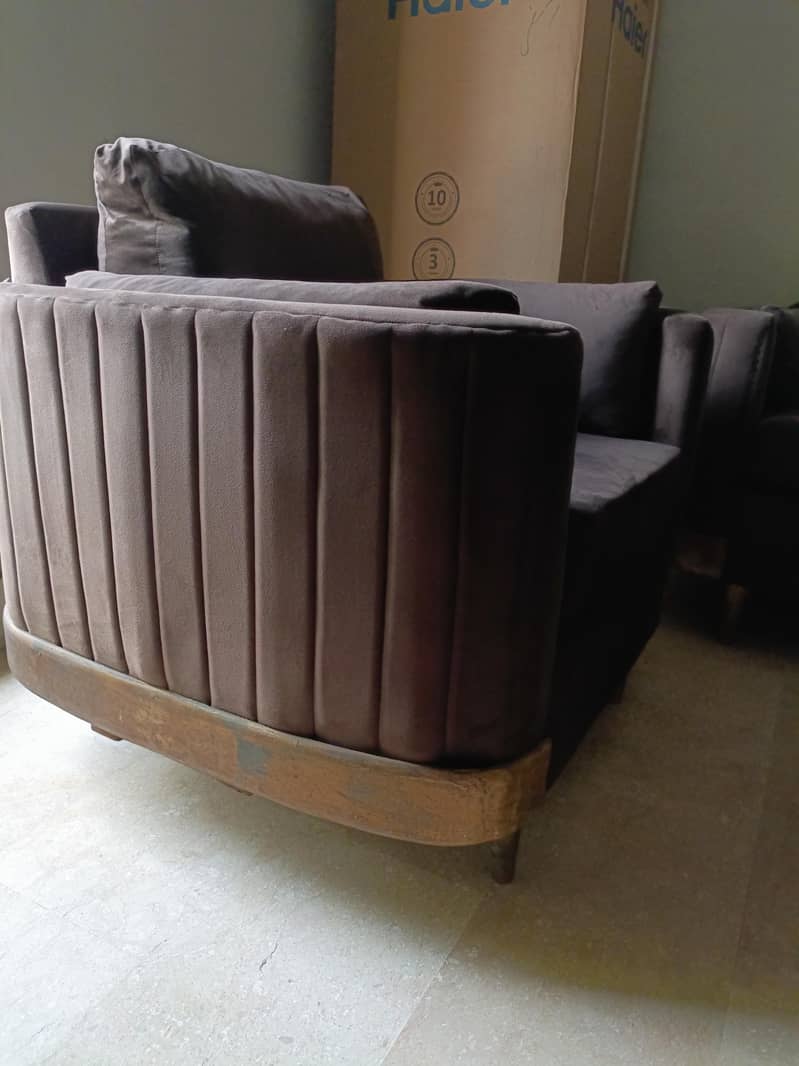 6 seater Sofa Set with centre solid Wood table 4
