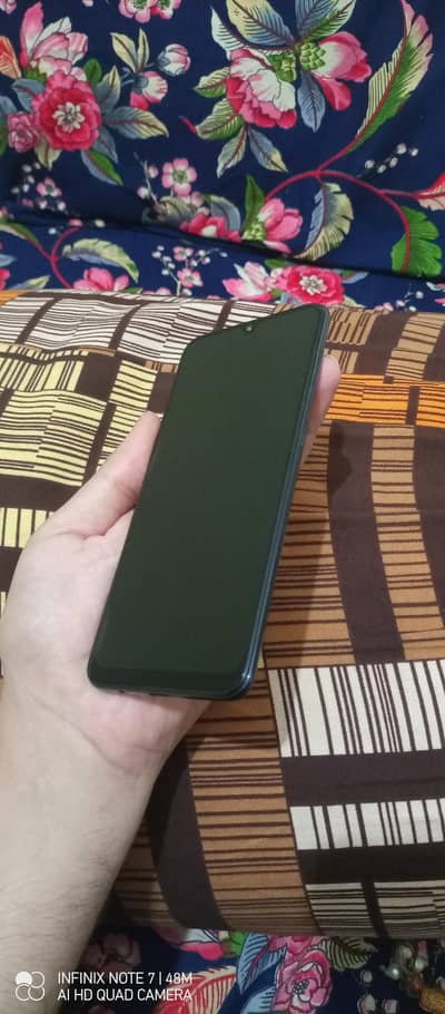 neat clean mobile sale exchange hd camera hd display 2 day battery