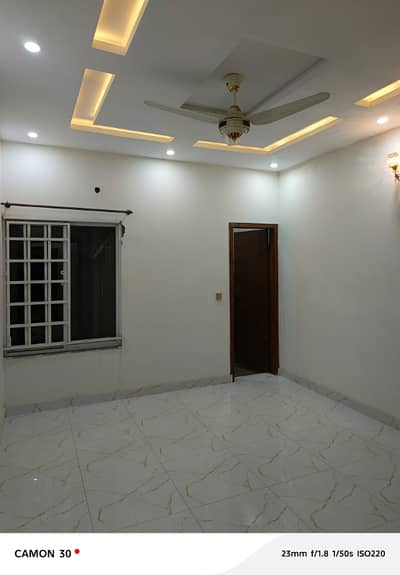 5 Marla Brand New 1st Entry Upper Portion For Rent