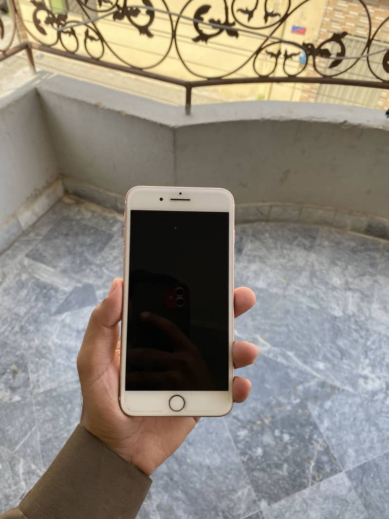 Apple iPhone 7 Plus 3