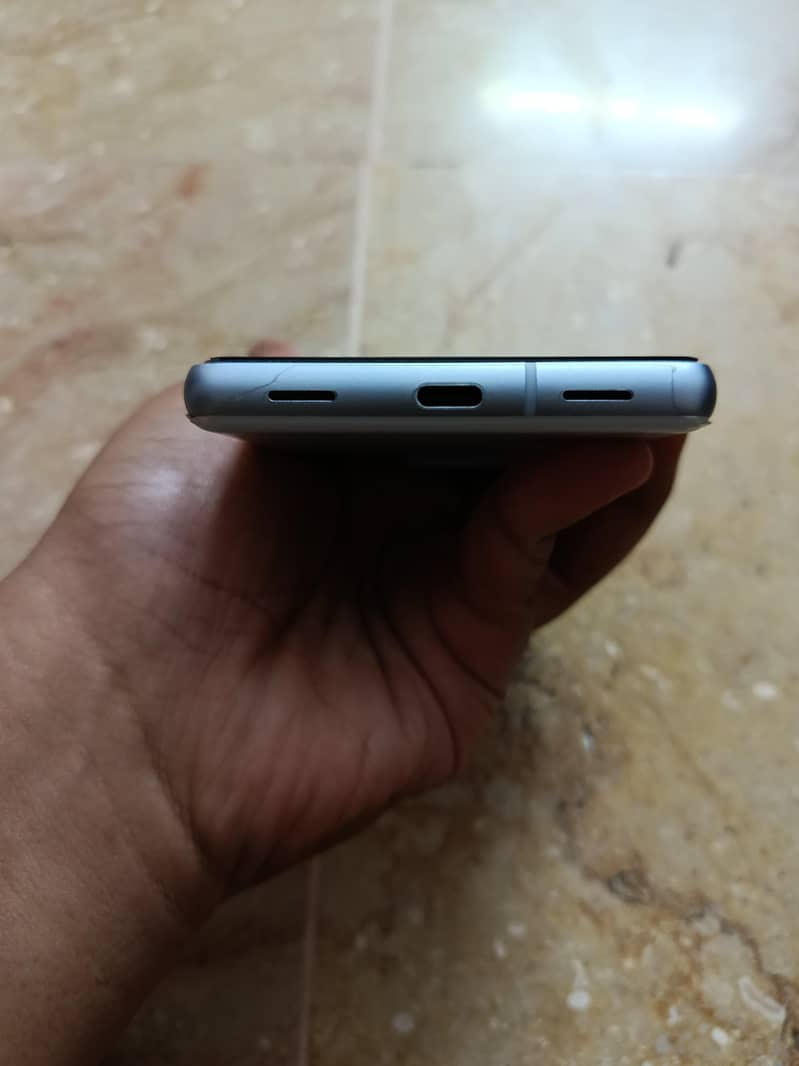Google Pixel 7a 4