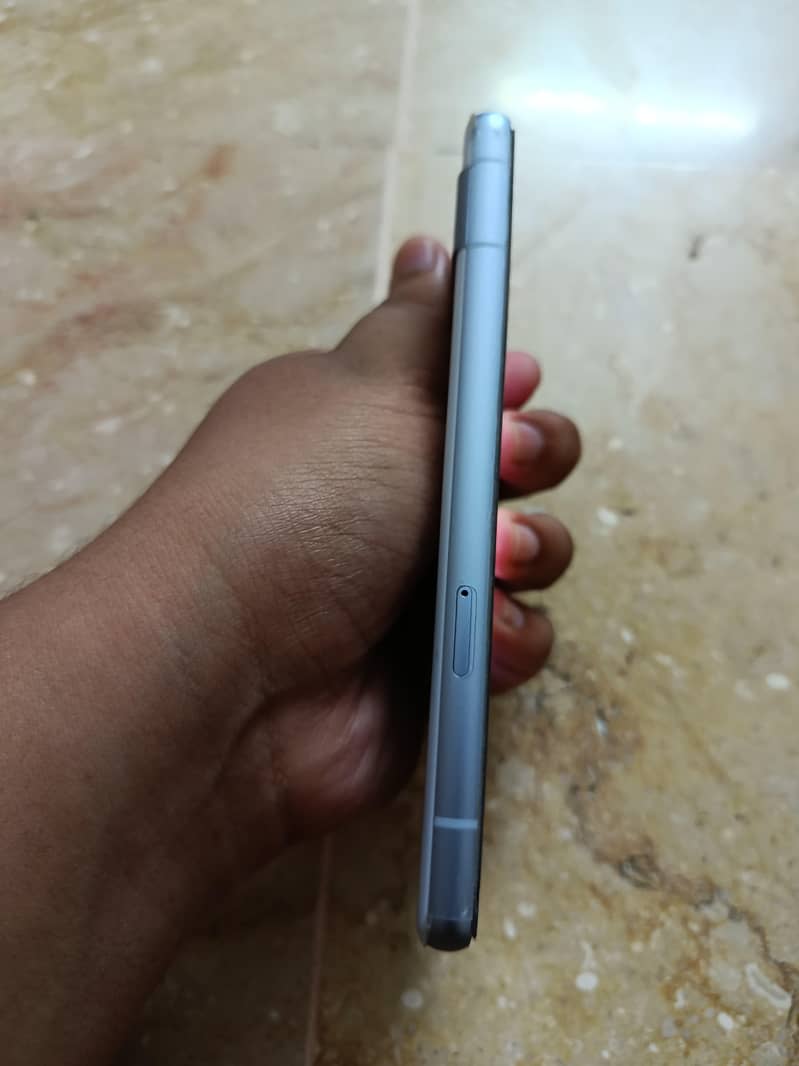 Google Pixel 7a 5