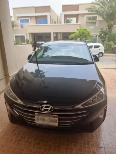 Hyundai Elantra 2022