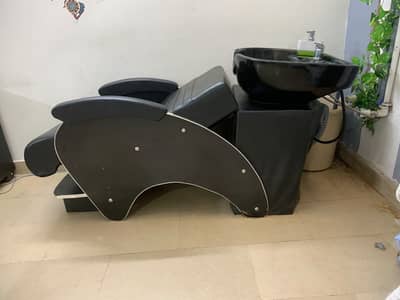 Wash basin