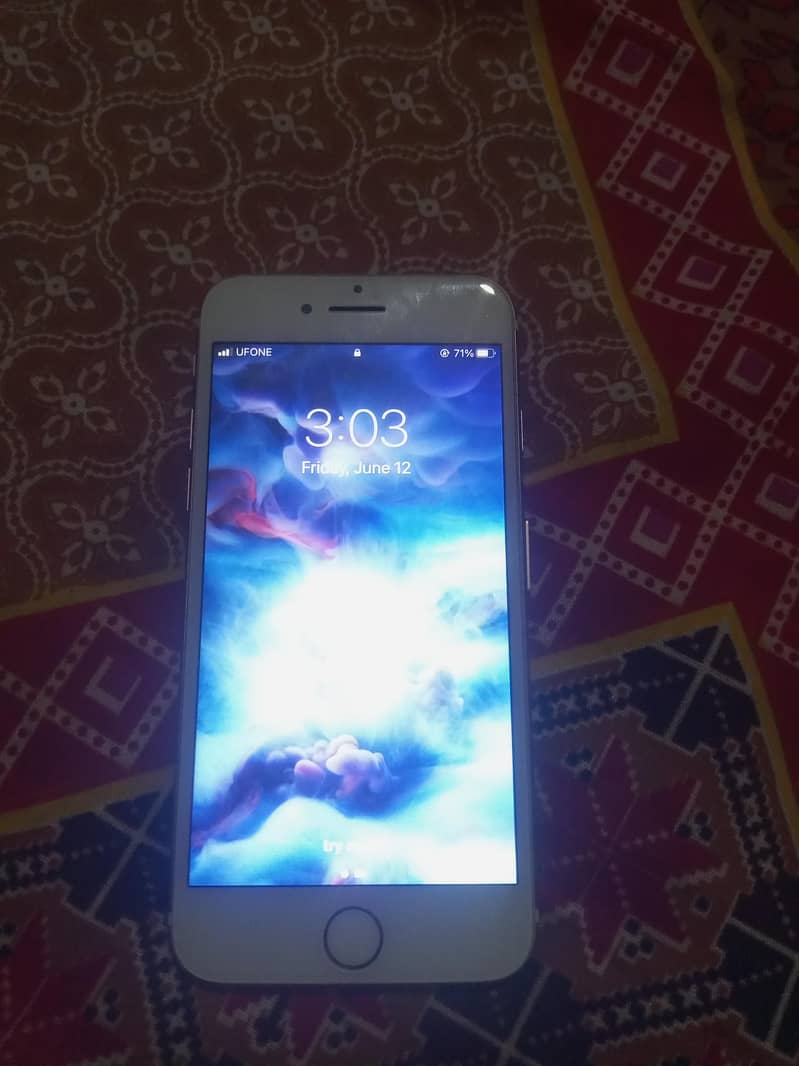 Apple iPhone 7 2
