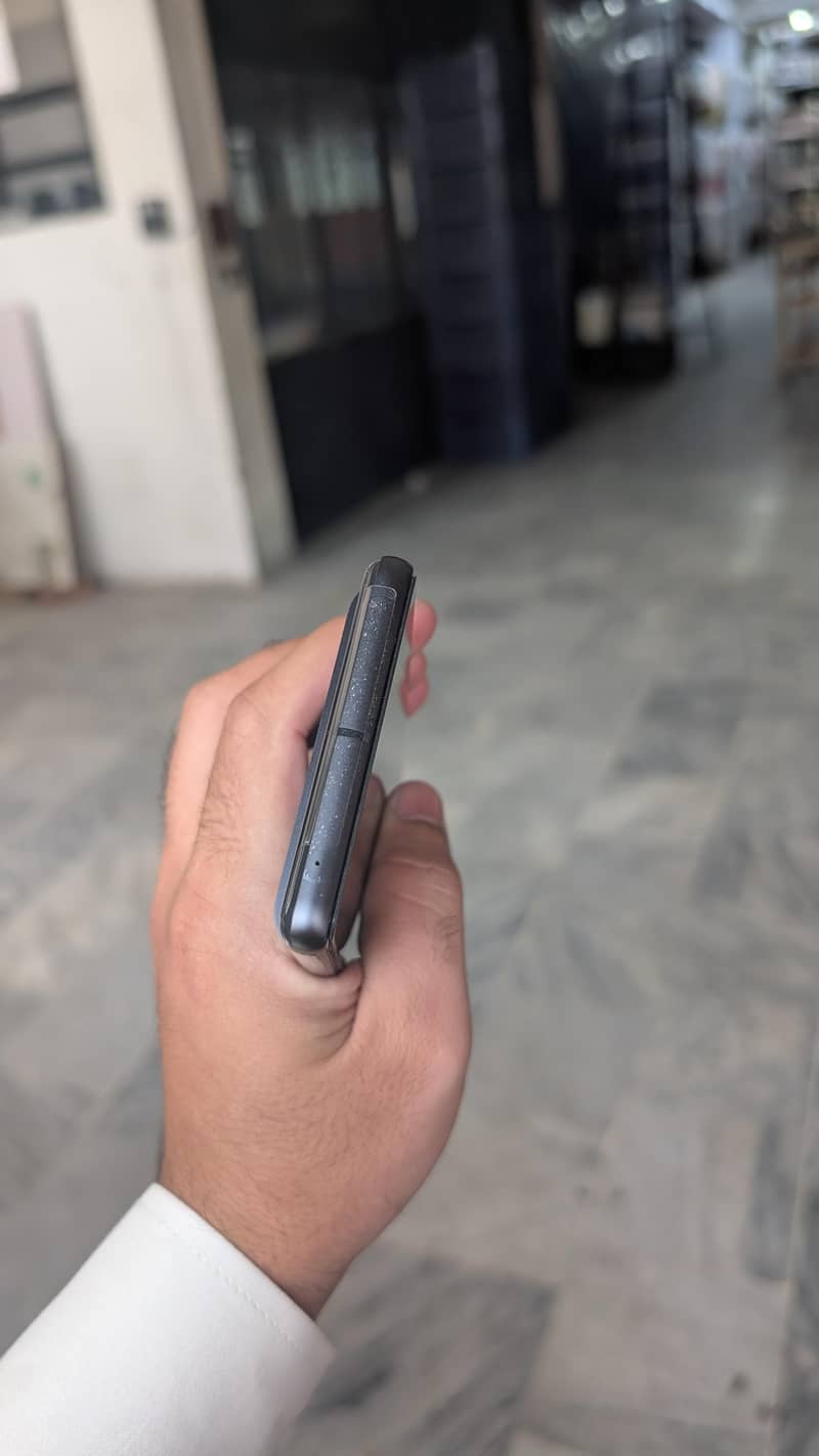 Google Pixel 7 3