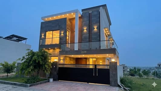 Prominently-Located 10 Marla House Available In Bahria Town Phase 8 - Block I