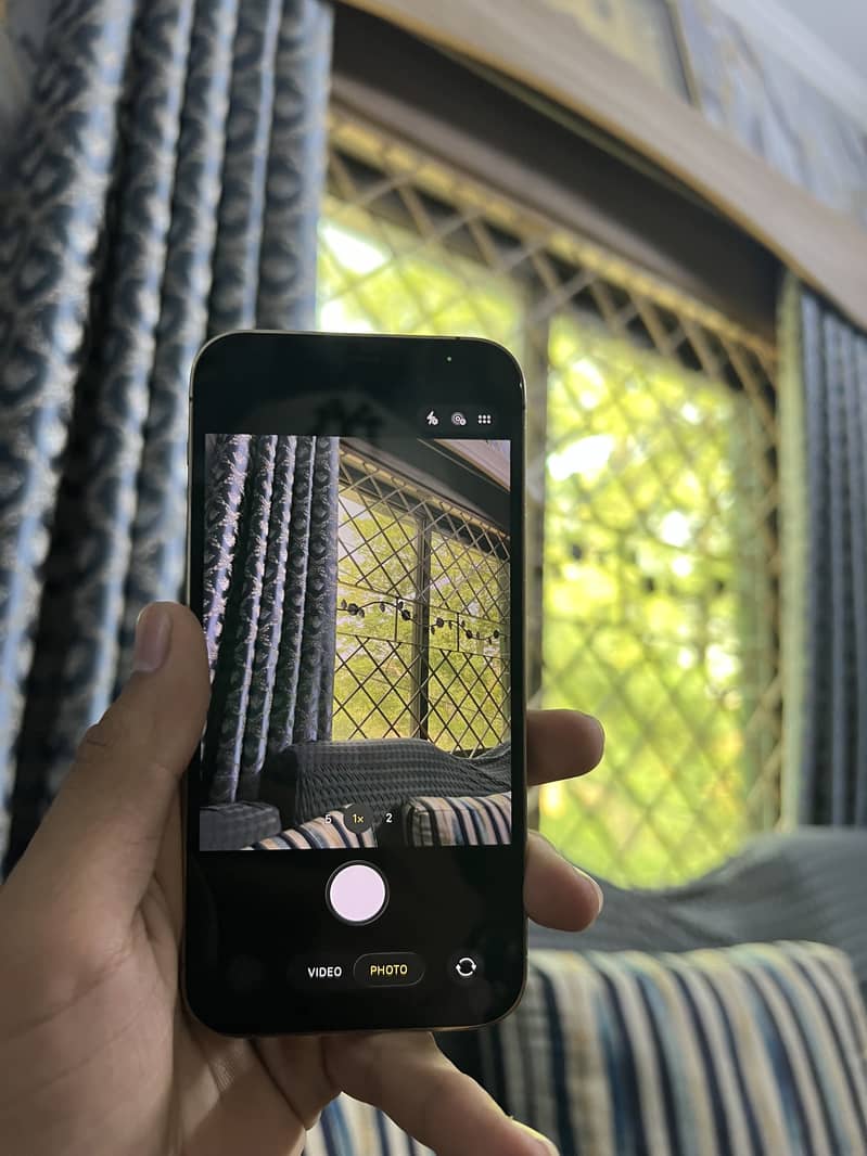 Apple iPhone 12 Pro 2