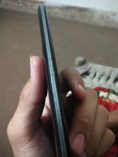 Sharp Aquos zero 2