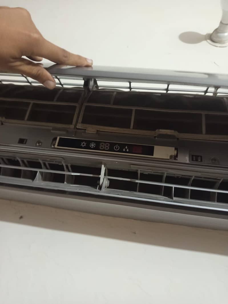 gree ac 1