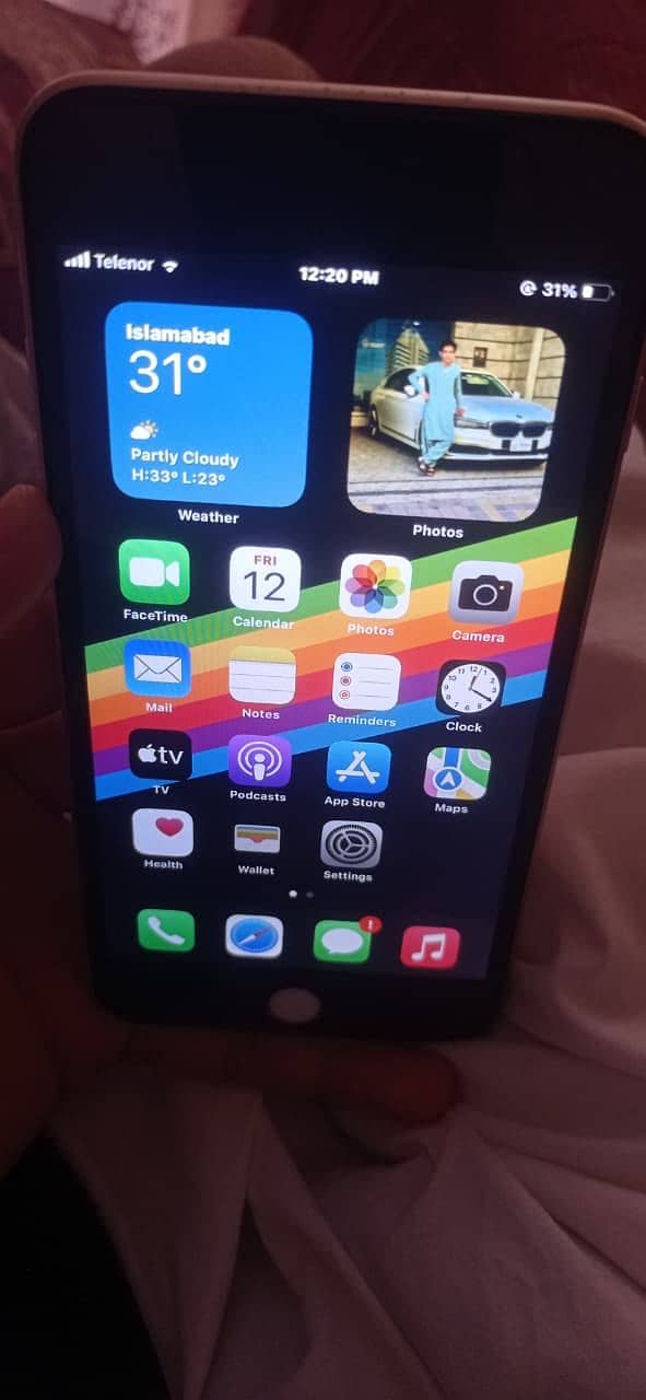Apple iPhone 8 Plus 4