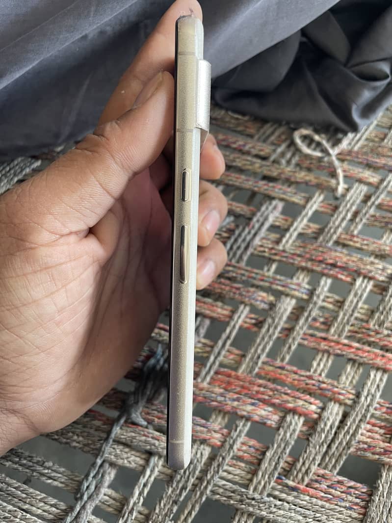 Google pixel 8 pro 1
