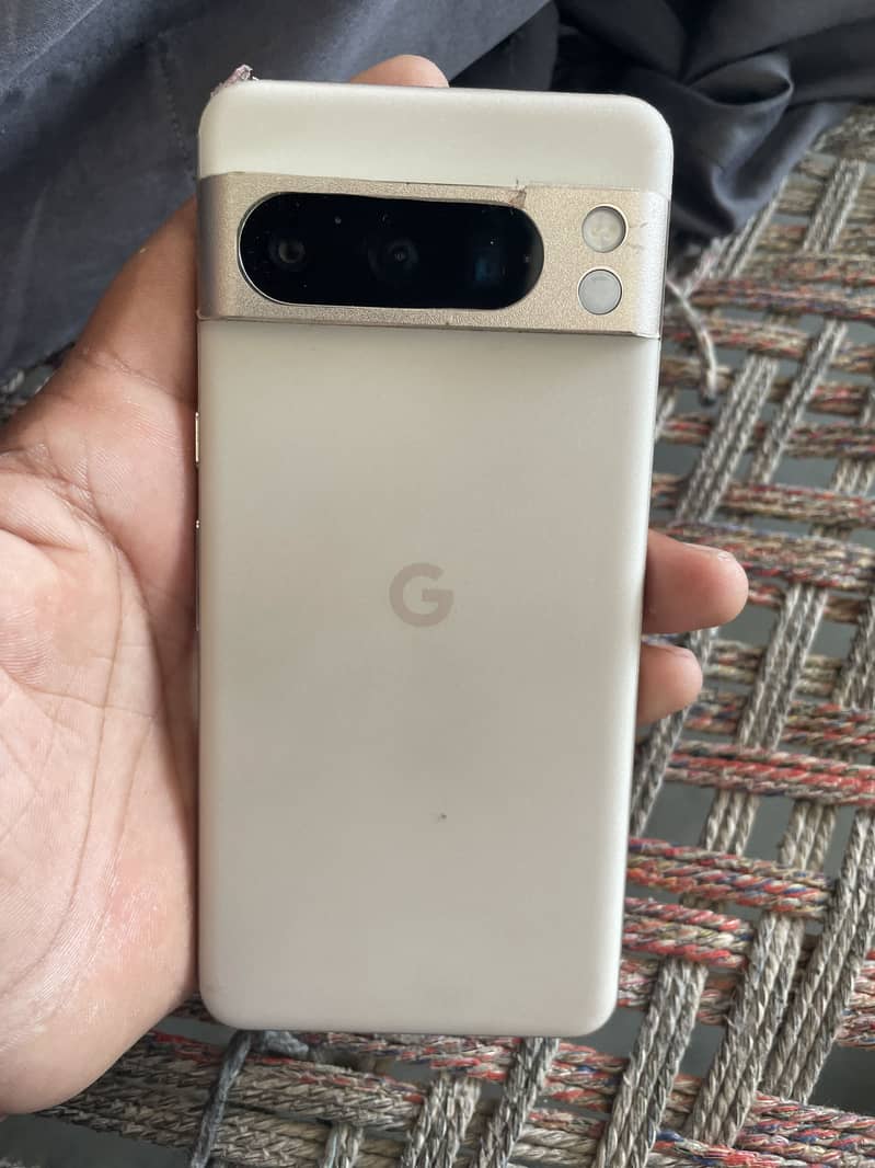 Google pixel 8 pro 4