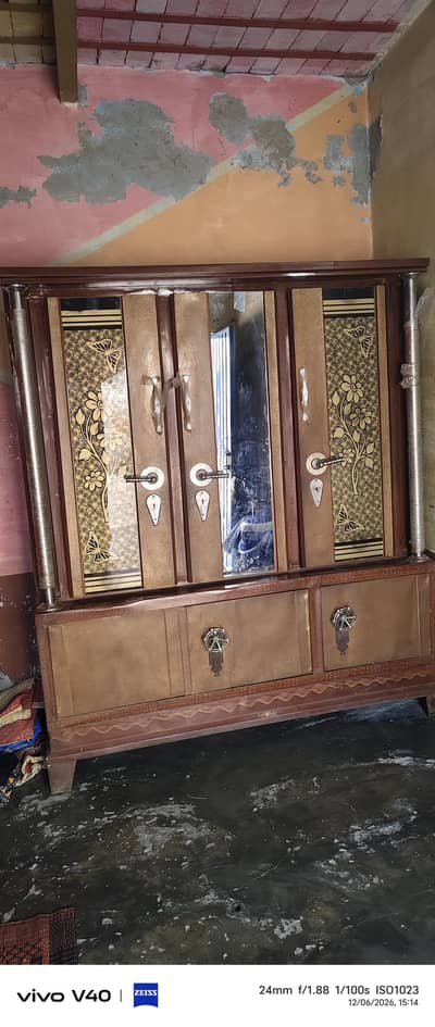 urgent sale almari