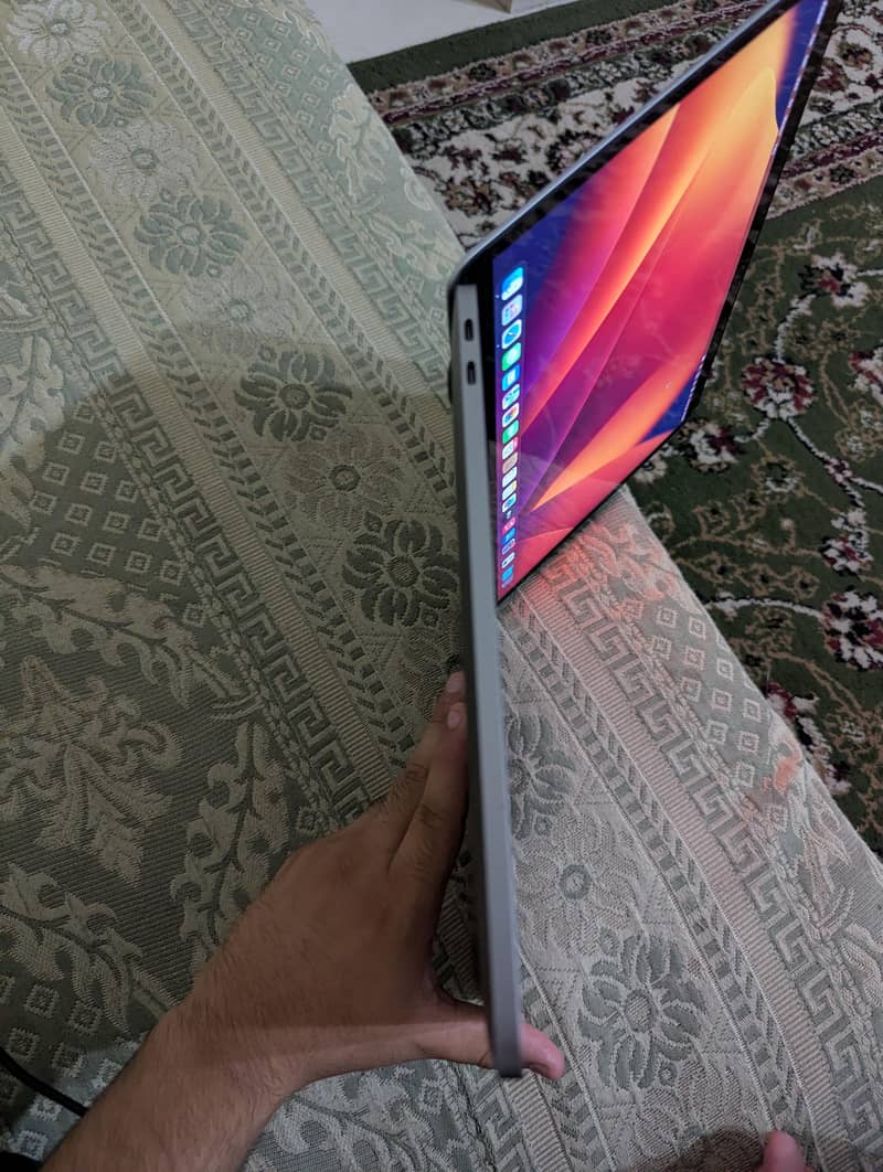 MacBook pro 2017 3