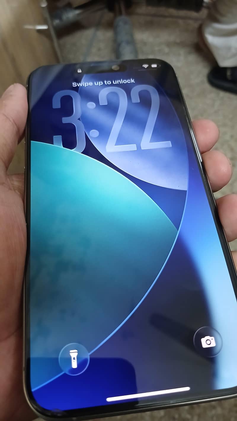 Apple iPhone 15 Pro Max 2