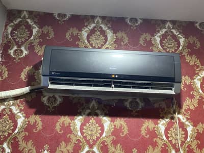 1 ton gree ac