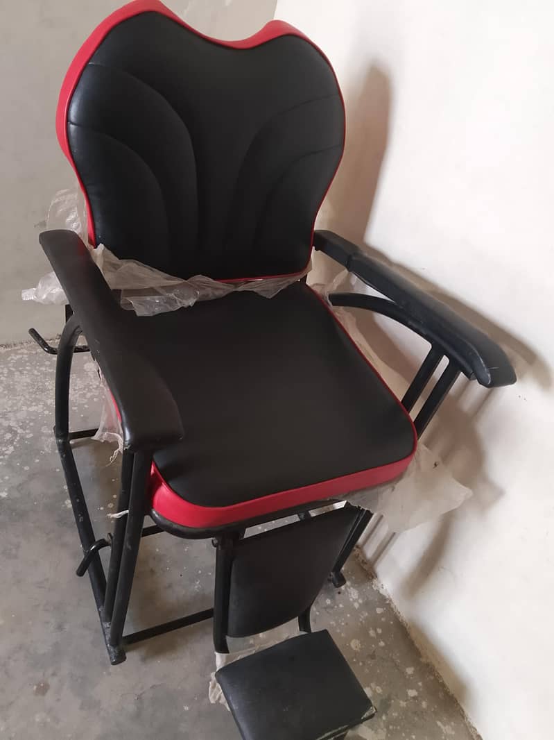 poler chair  1