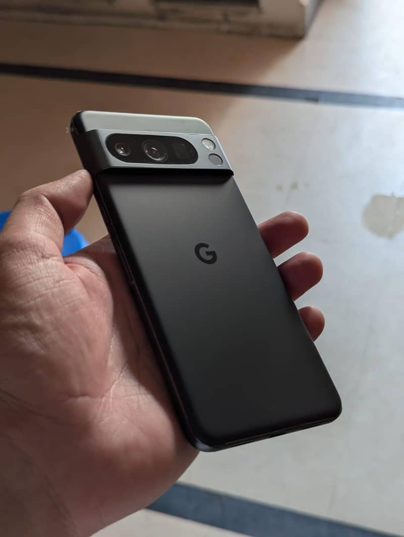 Google Pixel 8 Pro 2