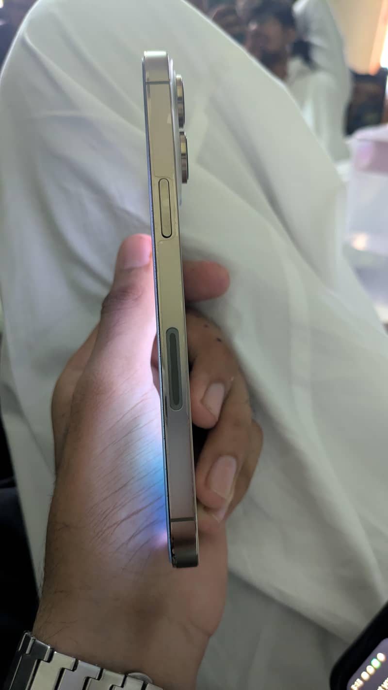 Iphone 14 pro max 1