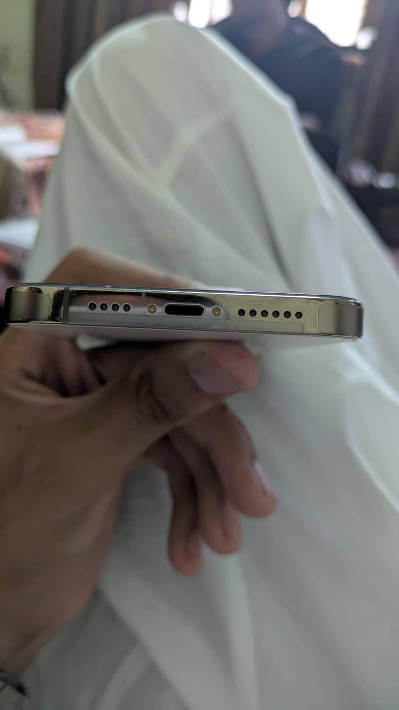 Iphone 14 pro max 2