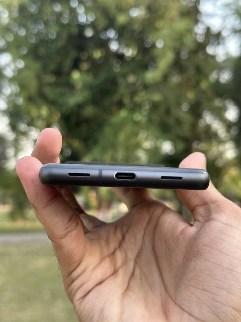 Google Pixel 7a 4