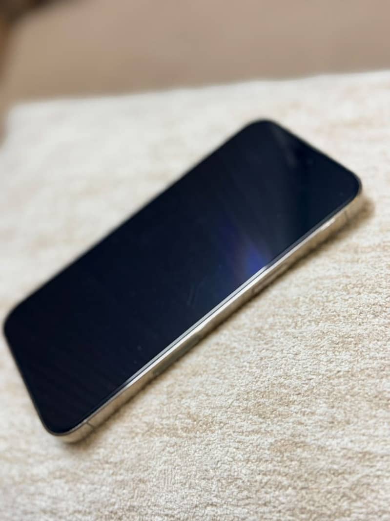 Apple iPhone 14 Pro Max 3