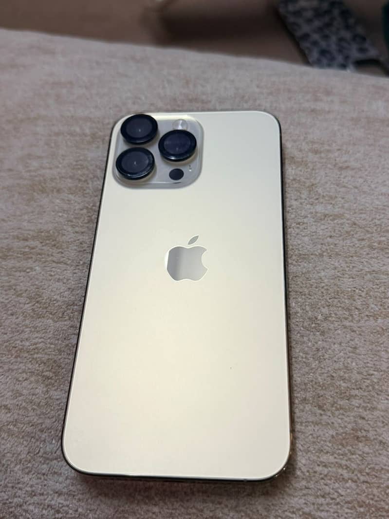 Apple iPhone 14 Pro Max 6