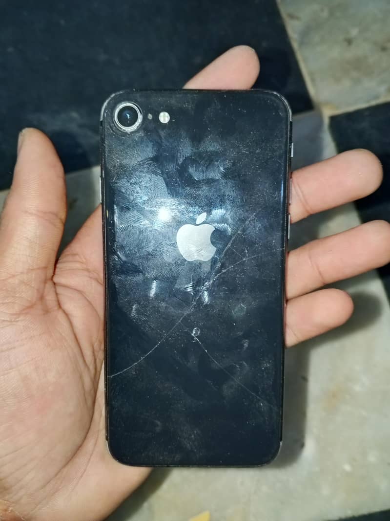 Apple iPhone 8 1