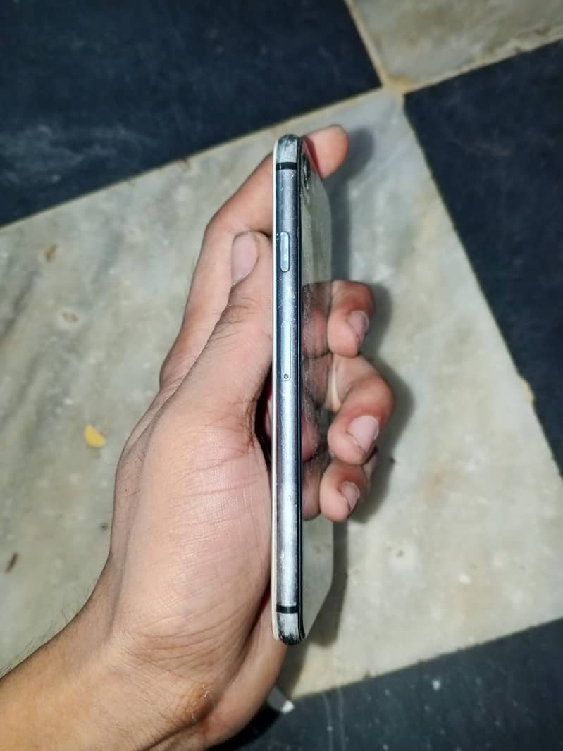 Apple iPhone 8 2